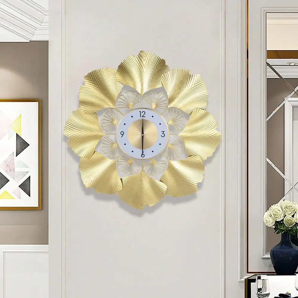 Ginkgo Biloba Wall Clock, 27.56 Inch 3D Creative Ginkgo Biloba Wall Clock, Gold Dial Design Silent Sweep Seconds Movement Digit